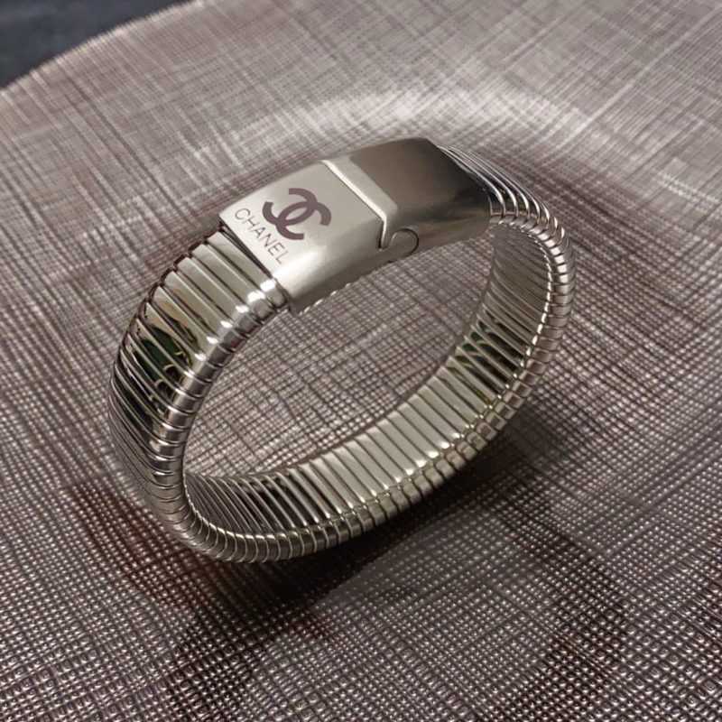 Ch**el bracelets